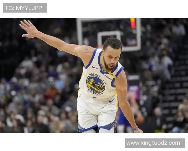 库里砍下32分达成25000分里程碑勇士战胜活塞喜迎四连胜